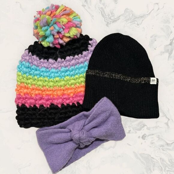 NWT Nordstrom BP. Bundle: multicolor Knit Beanie, Black Beanie and Purple Head B - Picture 1 of 4